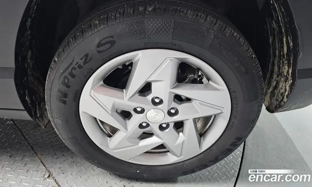 Hyundai Kona 2023 1.6 автомат (гидро), миниатюра 7