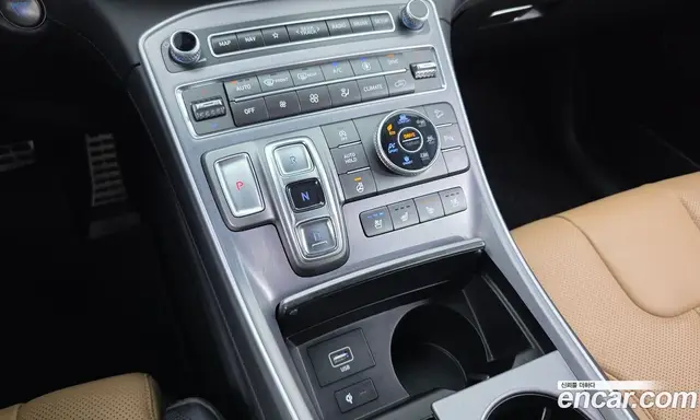 Hyundai Santa Fe 2023 2.5 автомат (гидро), миниатюра 9