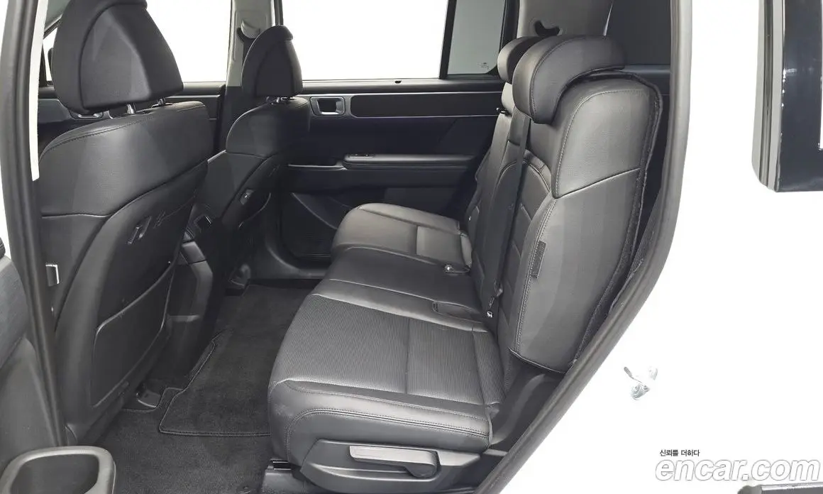 Hyundai Santa Fe 2023 2.5 автомат (гидро), фото 17
