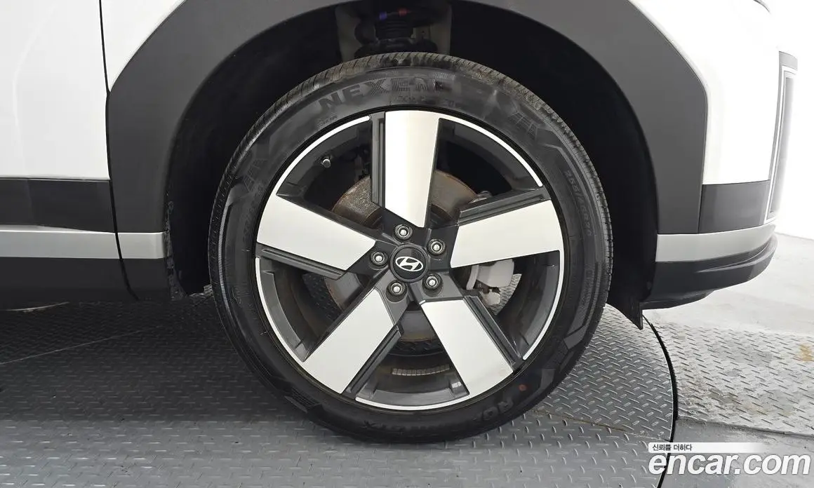 Hyundai Santa Fe 2023 2.5 автомат (гидро), фото 7