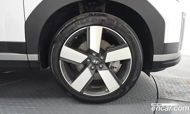 Hyundai Santa Fe 2023 2.5 автомат (гидро), миниатюра 7