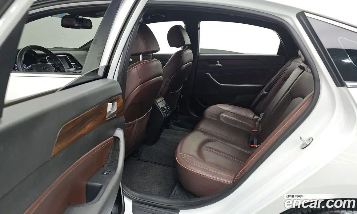 Hyundai Sonata 2017 2.0 автомат (гидро), фото 25