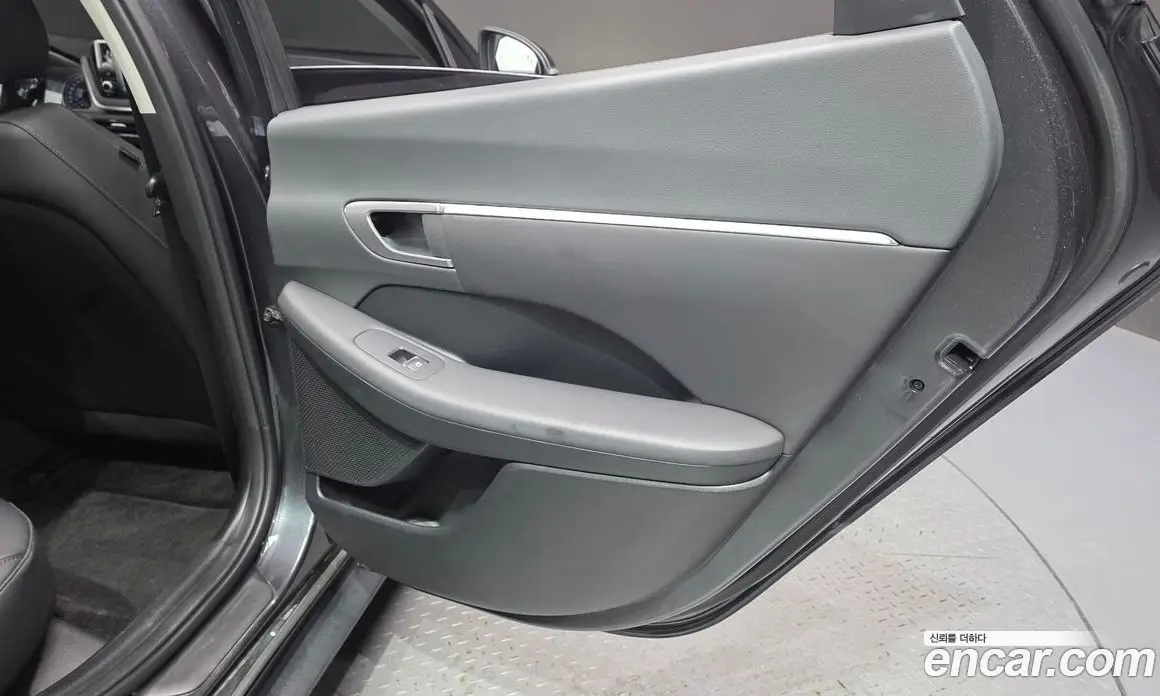 Hyundai Sonata 2022 2.0 автомат (гидро), фото 15