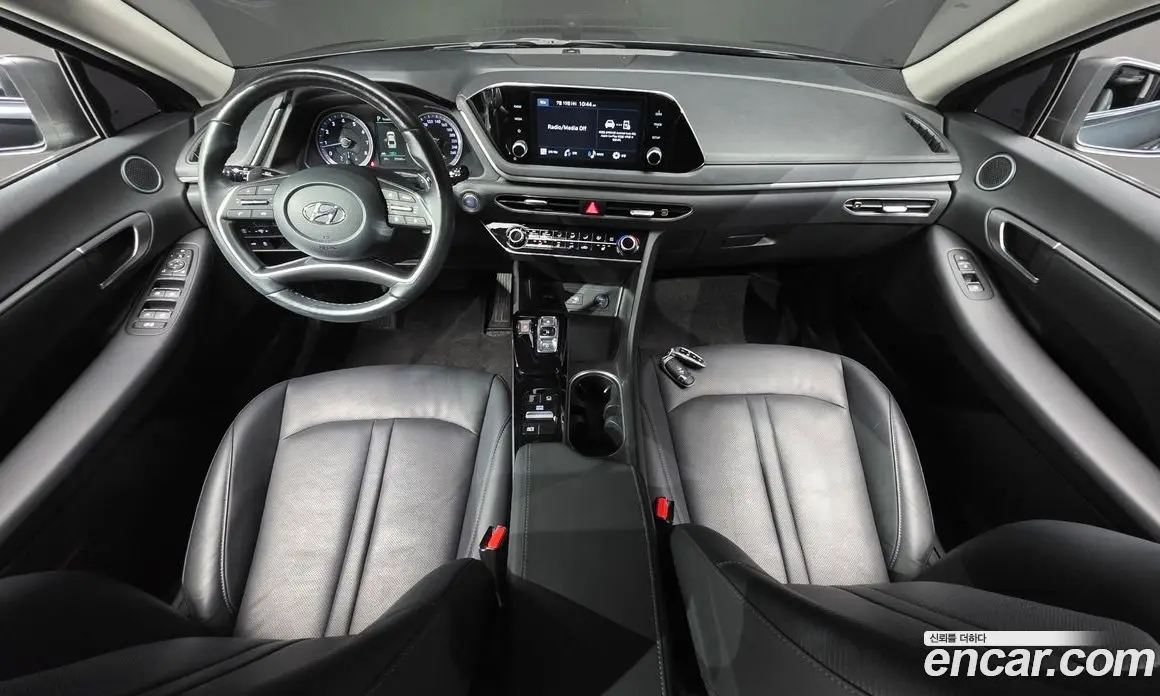 Hyundai Sonata 2022 2.0 автомат (гидро), фото 10
