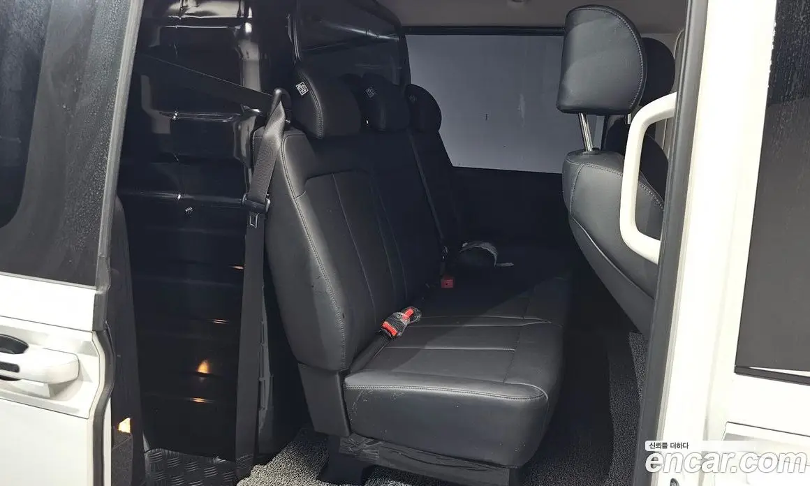 Hyundai Staria 2025 1.6 автомат (гидро), фото 16