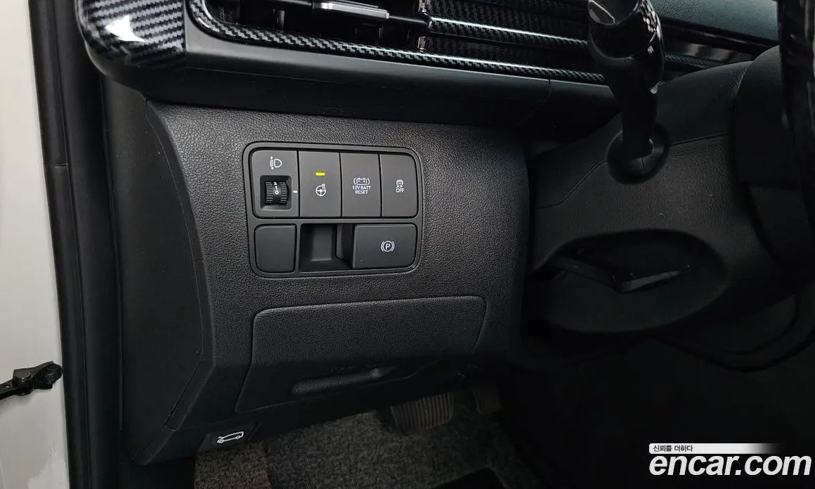 Hyundai Staria 2025 1.6 автомат (гидро), фото 22