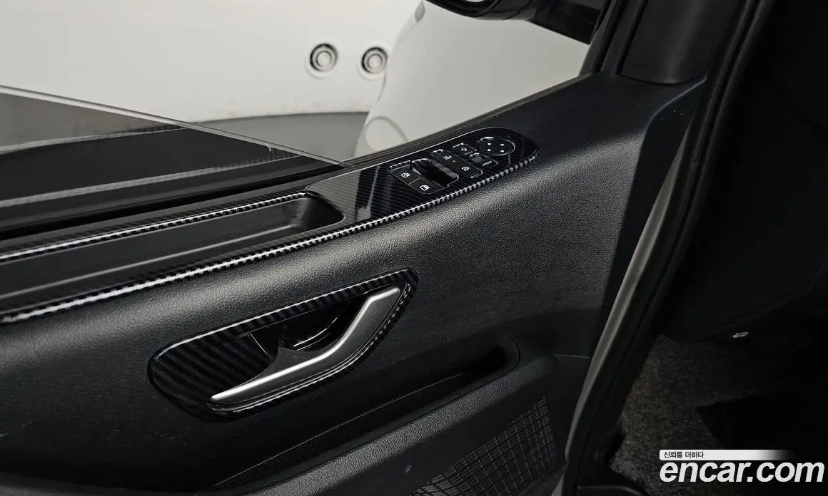 Hyundai Staria 2025 1.6 автомат (гидро), фото 23