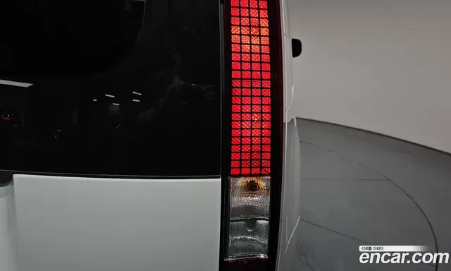 Hyundai Staria 2025 1.6 автомат (гидро), миниатюра 8