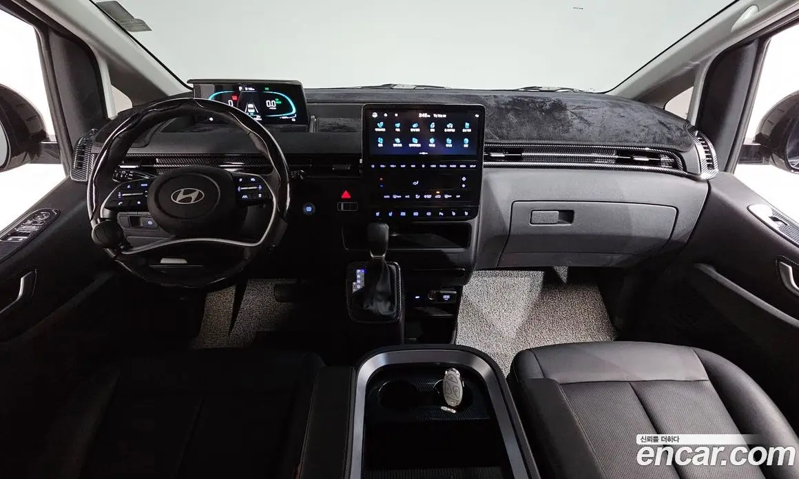 Hyundai Staria 2025 1.6 автомат (гидро), фото 9