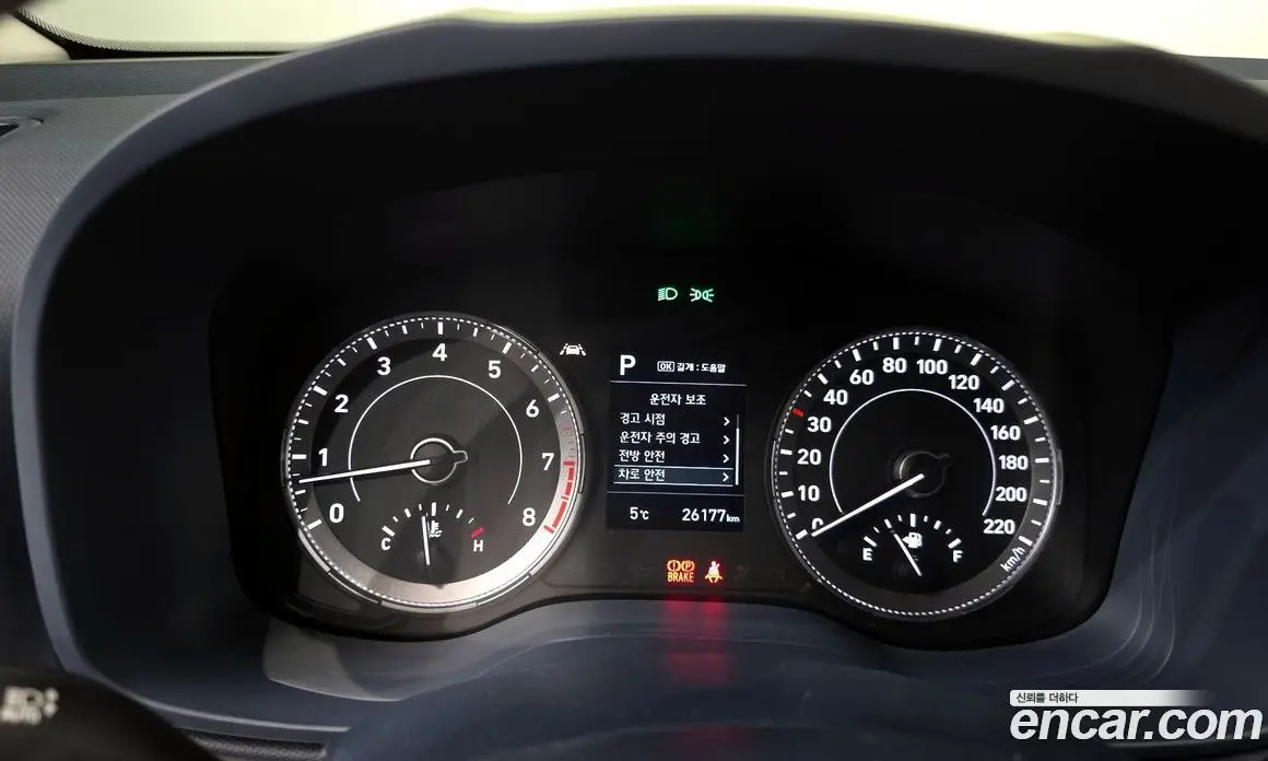 Hyundai Venue 2021 1.6 автомат (гидро), фото 8 Hyundai Venue 2021 1.6 автомат (гидро), фото 8