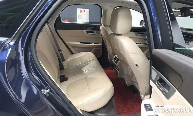 Jaguar XF 2018 2.0 автомат (гидро), миниатюра 12