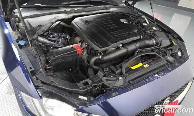 Jaguar XF 2018 2.0 автомат (гидро), миниатюра 6