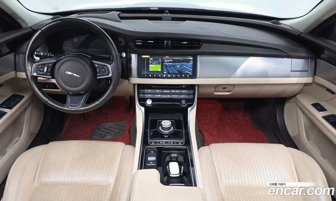 Jaguar XF 2018 2.0 автомат (гидро), фото 7