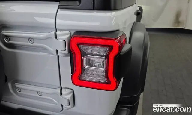 Jeep Wrangler 2020 2.0 автомат (гидро), миниатюра 9