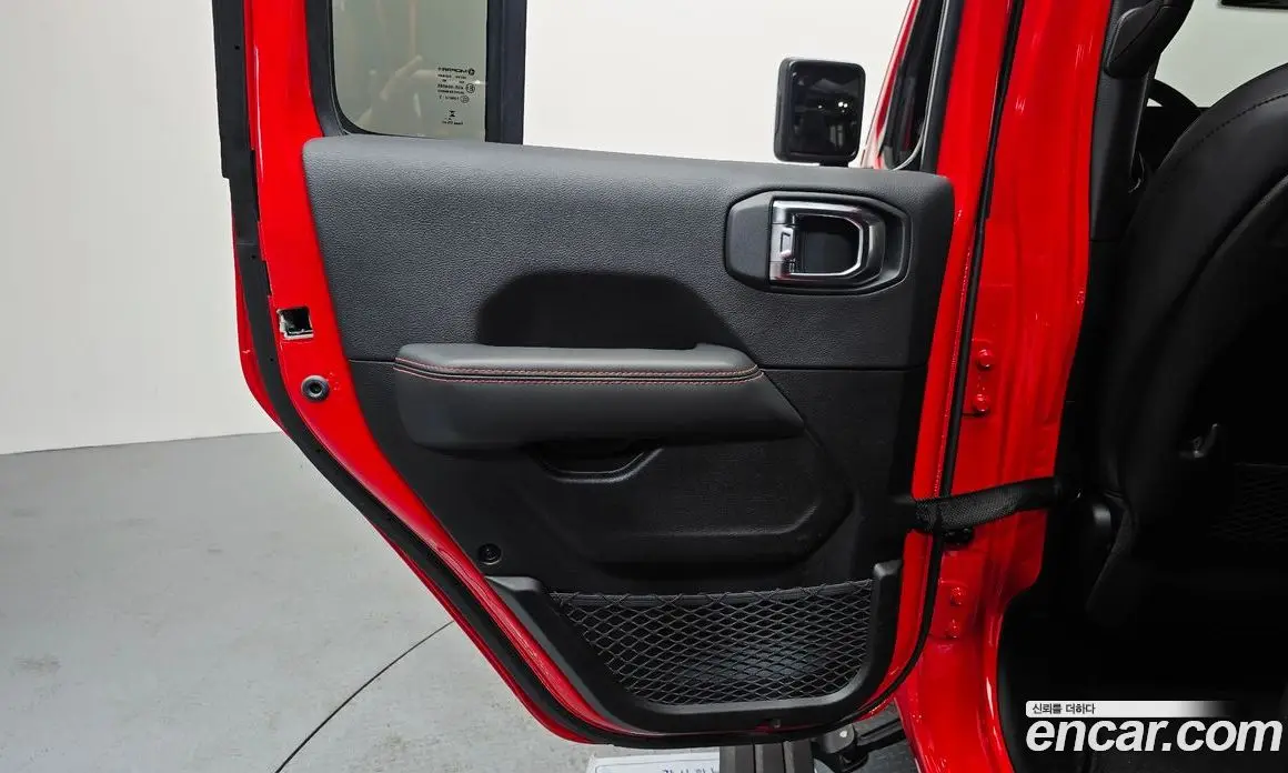 Jeep Wrangler 2025 2.0 автомат (гидро), фото 15