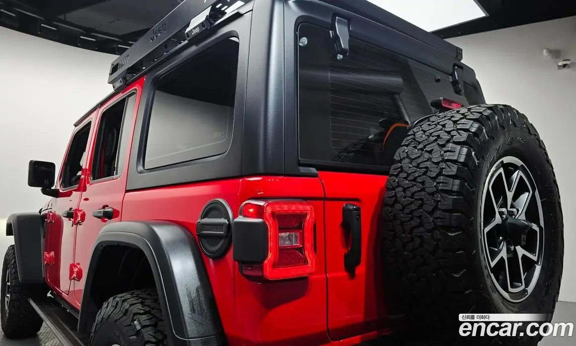 Jeep Wrangler 2025 2.0 автомат (гидро), фото 24