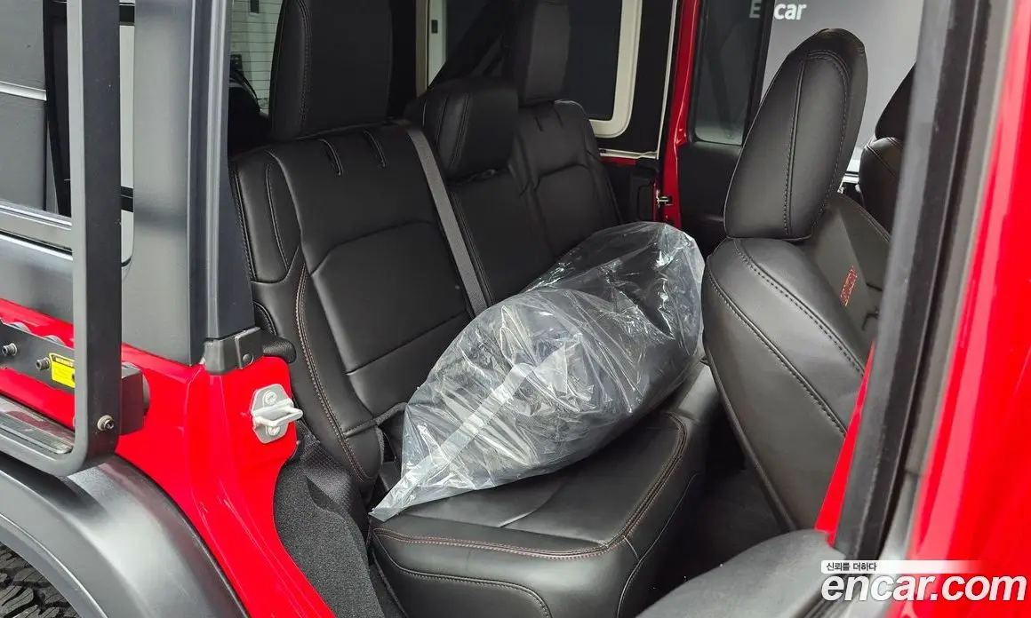 Jeep Wrangler 2025 2.0 автомат (гидро), фото 26