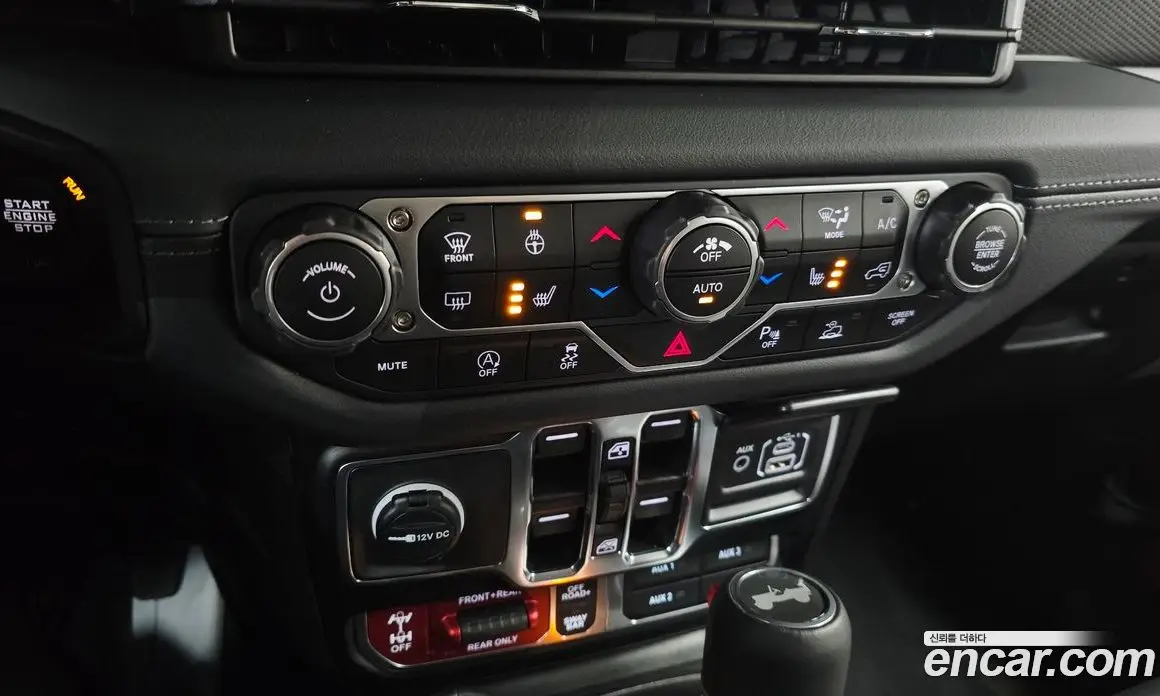 Jeep Wrangler 2025 2.0 автомат (гидро), фото 32