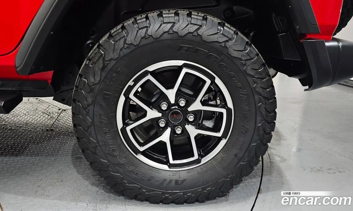 Jeep Wrangler 2025 2.0 автомат (гидро), фото 7