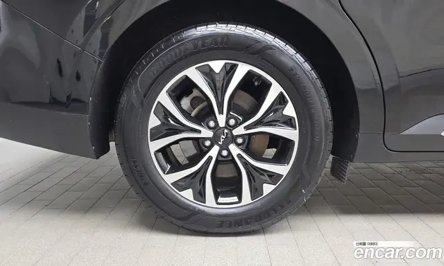 Kia Carnival 2022 3.5 автомат (гидро), миниатюра 5
