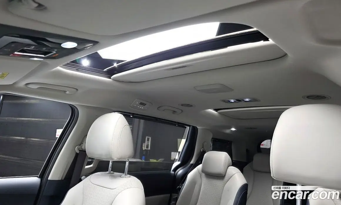 Kia Carnival 2024 1.6 автомат (гидро), фото 25