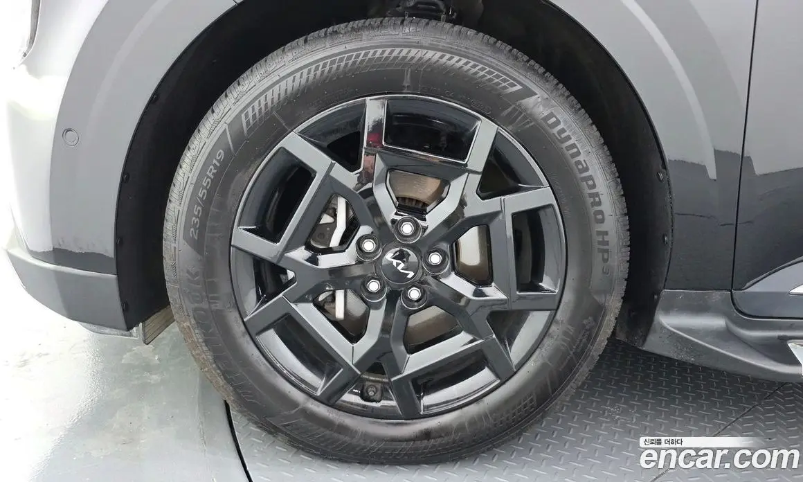Kia Carnival 2024 1.6 автомат (гидро), фото 5