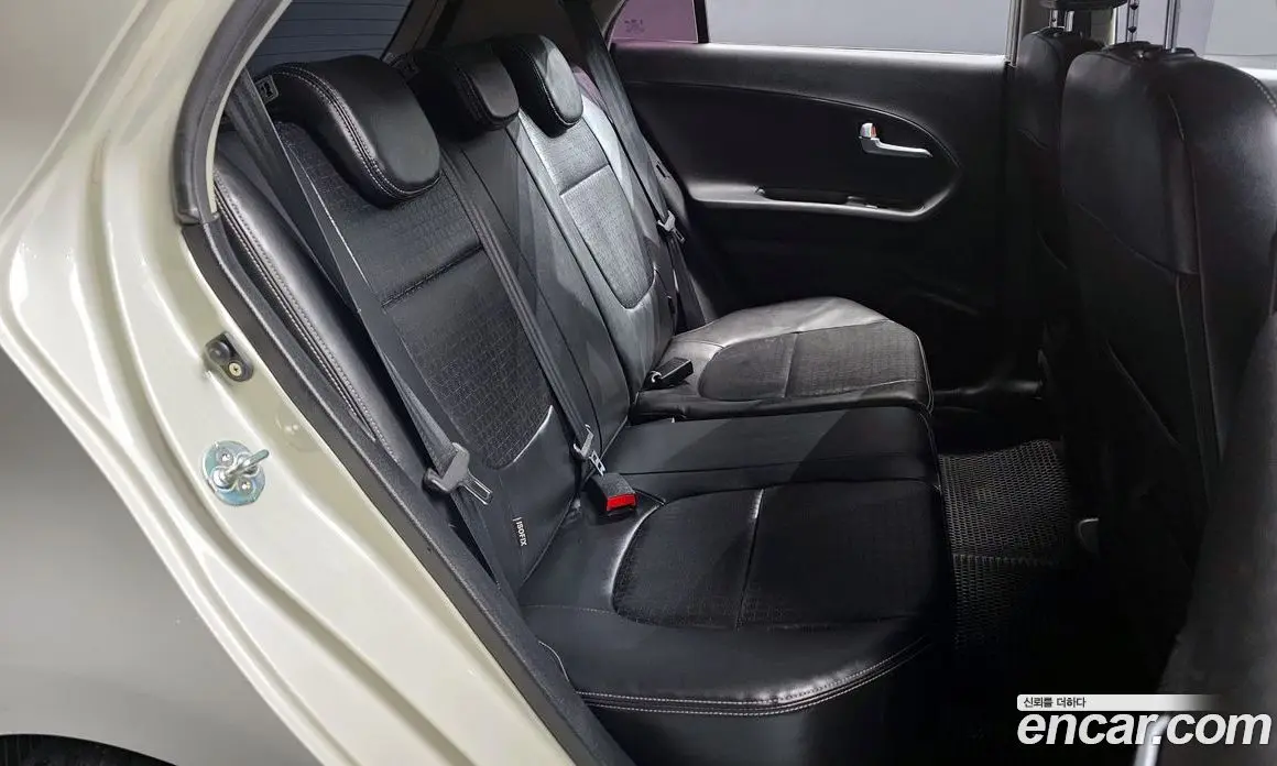 Kia Morning 2016 1.0 автомат (гидро), фото 12 Kia Morning 2016 1.0 автомат (гидро), фото 12