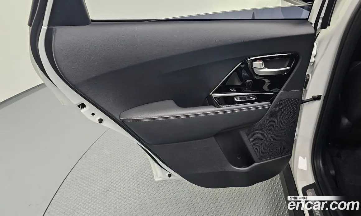 Kia Niro 2021 0.2 автомат (гидро), фото 15