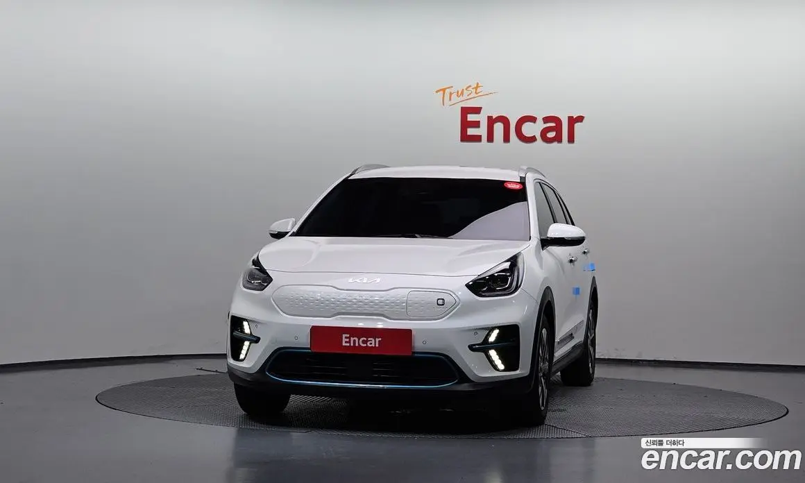 Kia Niro 2021 0.2 автомат (гидро), фото 3