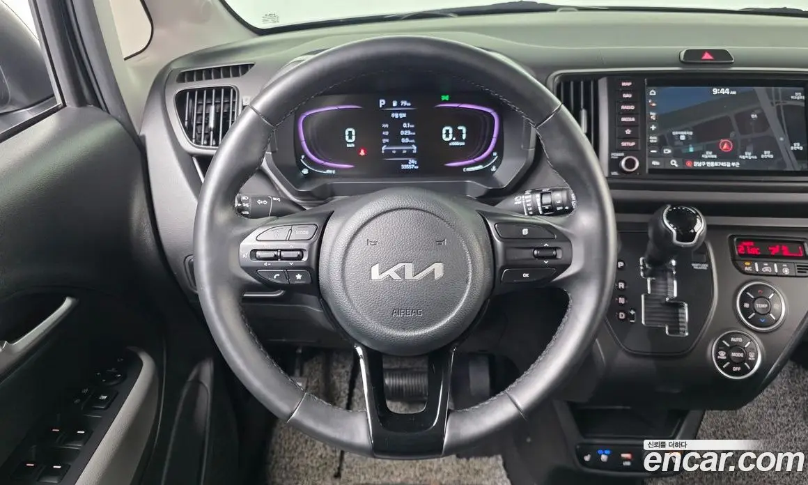 Kia Ray 2023 1.0 автомат (гидро), фото 13