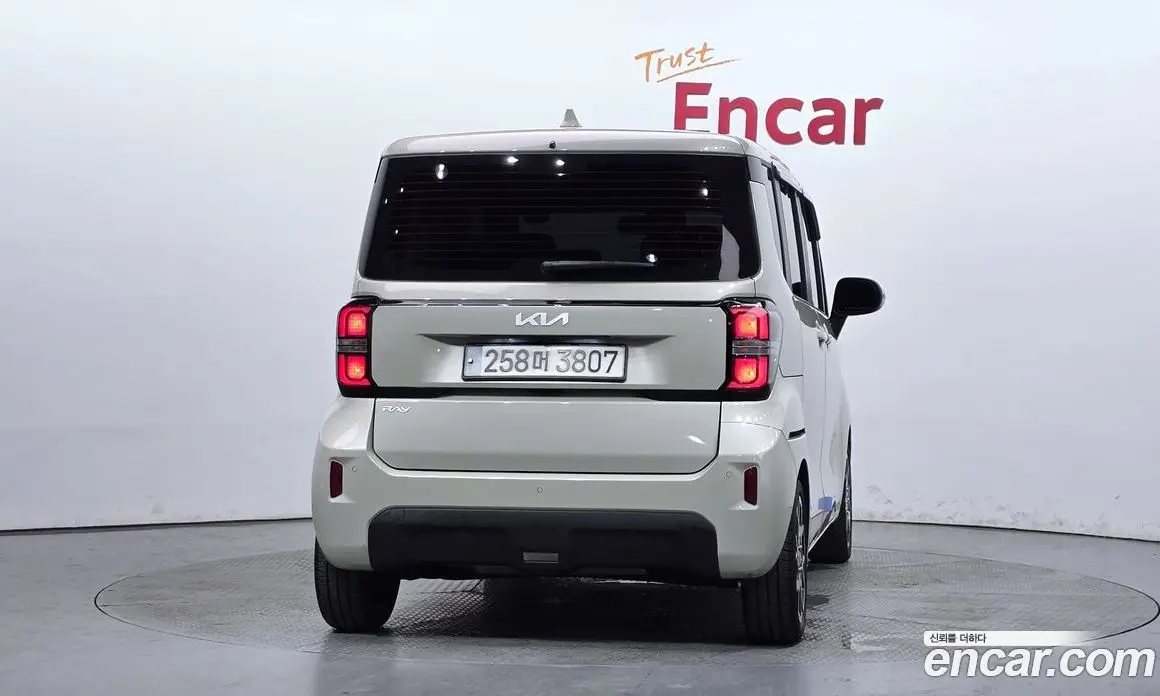Kia Ray 2024 1.0 автомат (гидро), фото 4