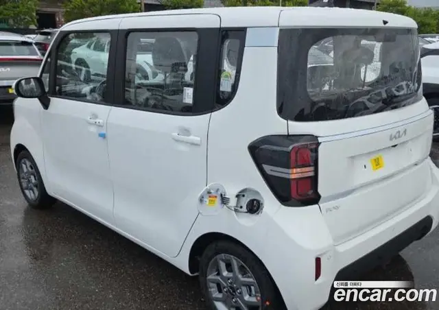 Kia Ray 2026 1.0 автомат (гидро), миниатюра 10