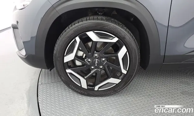 Kia Seltos 2024 1.6 автомат (гидро), миниатюра 5