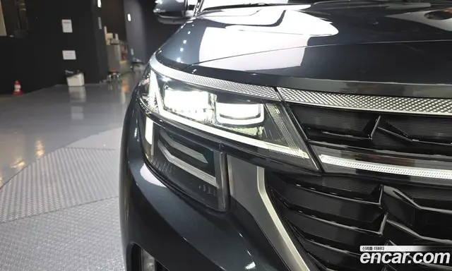 Kia Seltos 2024 1.6 автомат (гидро), миниатюра 8