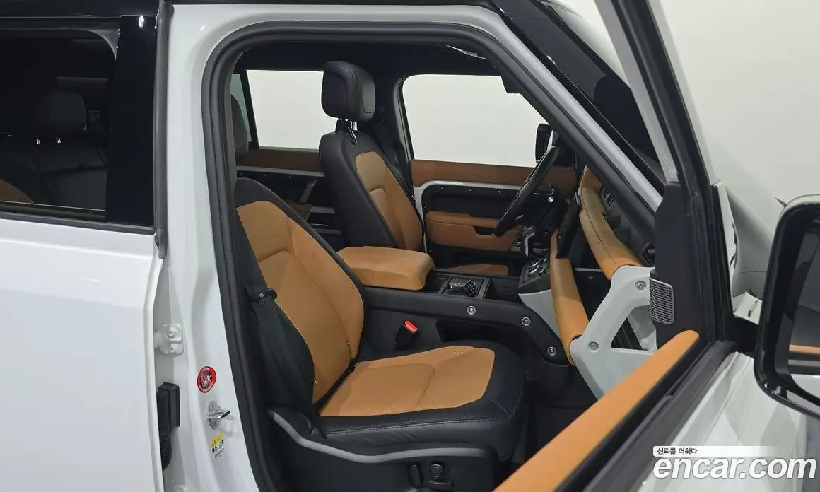 Land Rover Defender 2024 3.0 автомат (гидро), фото 16