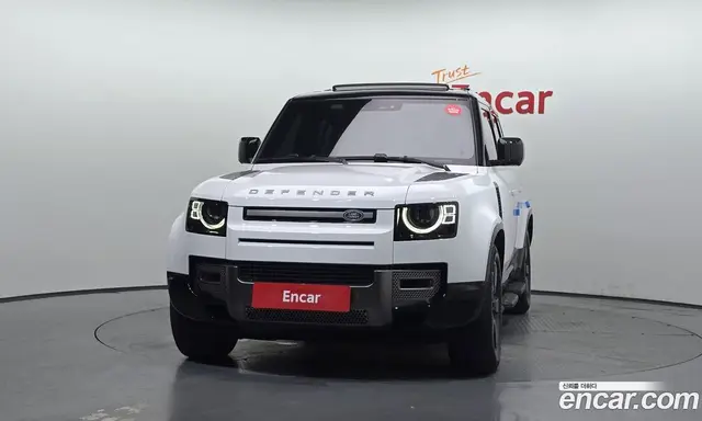 Land Rover Defender 2024 3.0 автомат (гидро), миниатюра 3