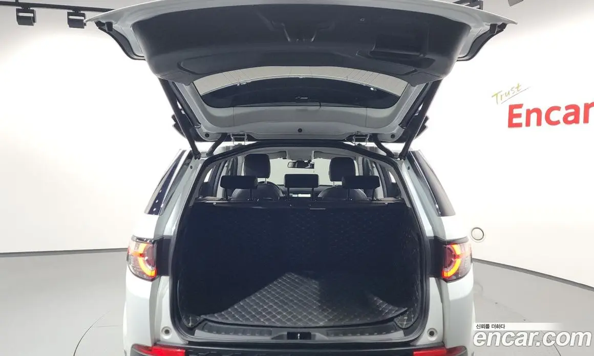 Land Rover Discovery Sport 2018 2.0 автомат (гидро), фото 27