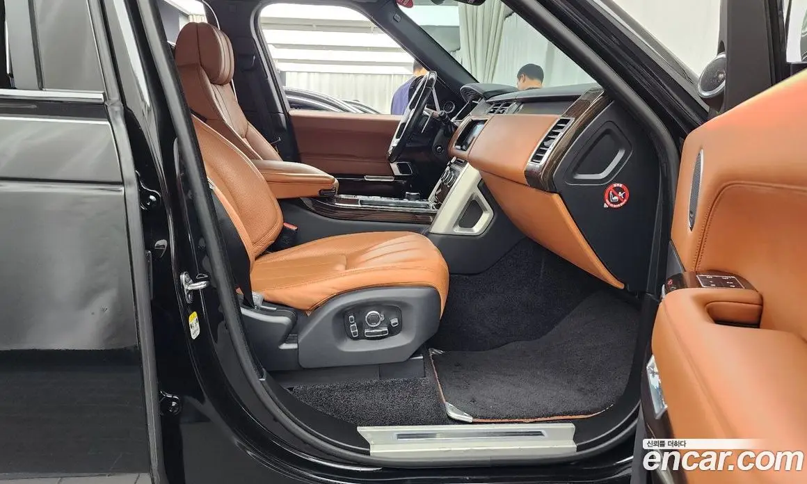 Land Rover Range Rover 2017 4.4 автомат (гидро), фото 16