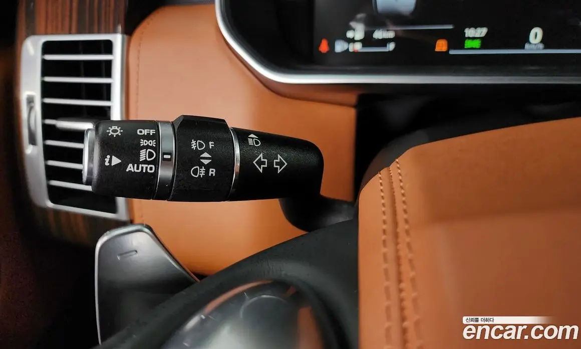 Land Rover Range Rover 2017 4.4 автомат (гидро), фото 21