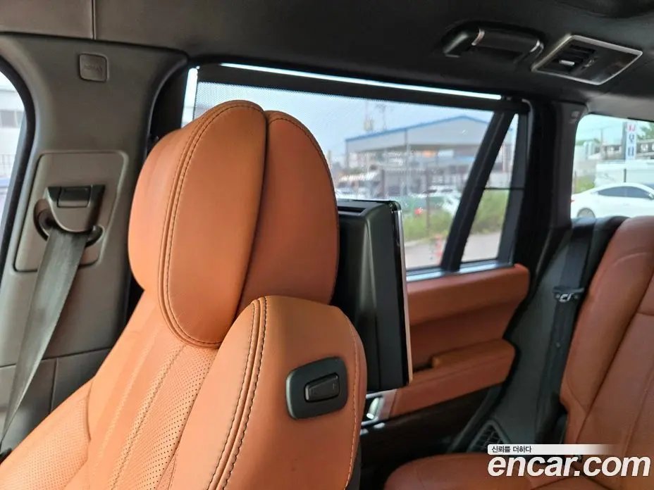 Land Rover Range Rover 2017 4.4 автомат (гидро), фото 29