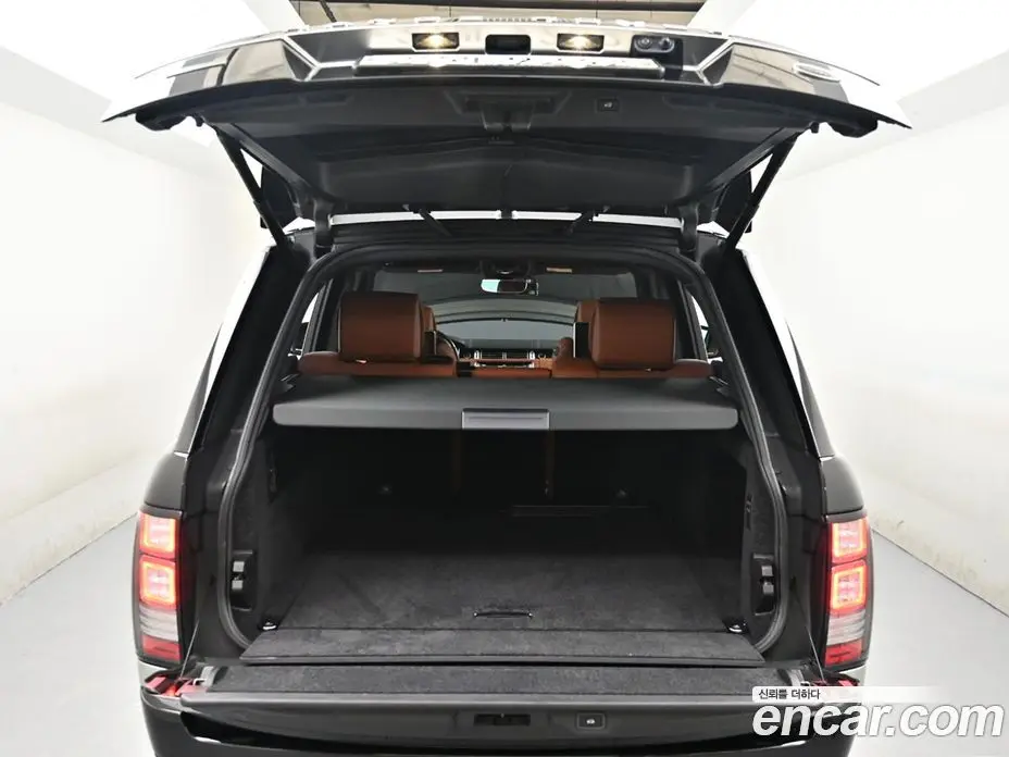Land Rover Range Rover 2017 4.4 автомат (гидро), фото 48