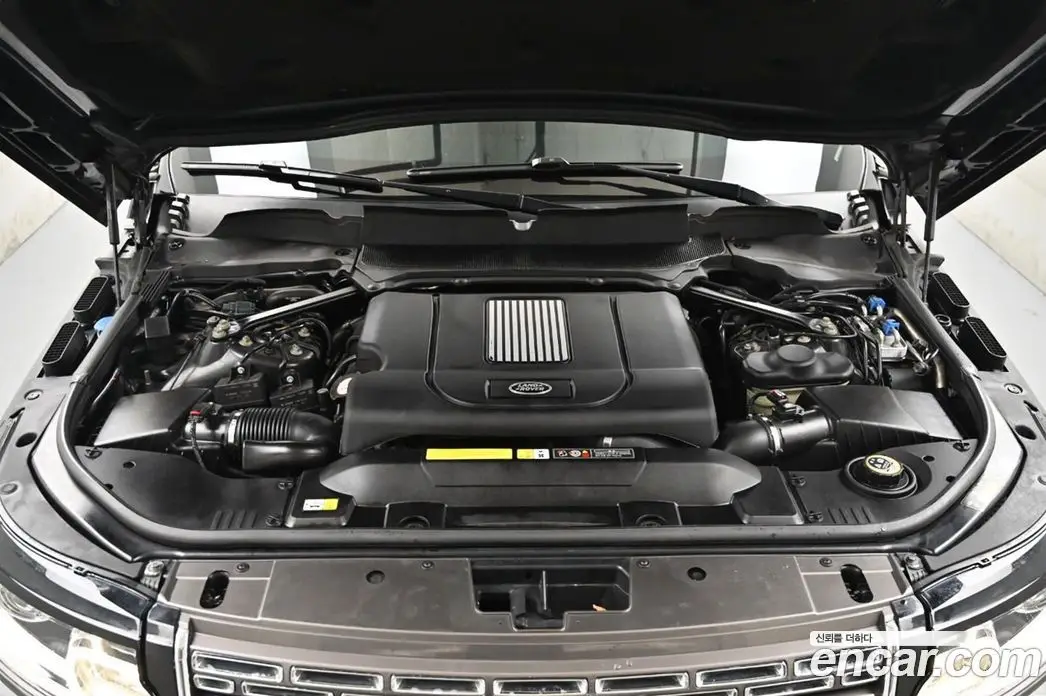 Land Rover Range Rover 2017 4.4 автомат (гидро), фото 6