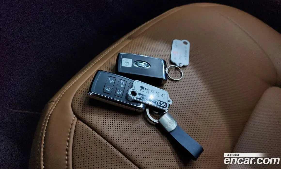 Land Rover Range Rover 2020 4.4 автомат (гидро), фото 20