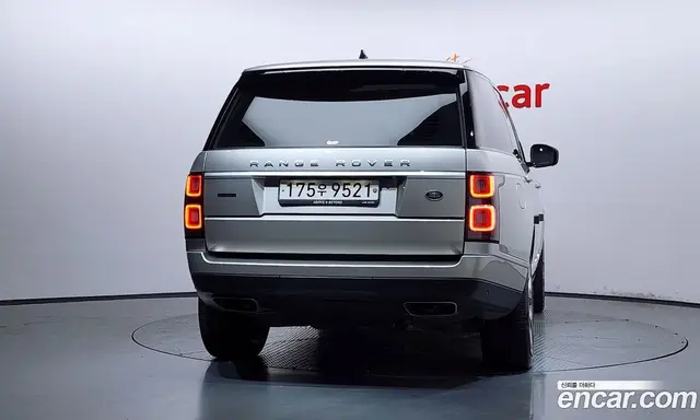 Land Rover Range Rover 2020 4.4 автомат (гидро), миниатюра 3