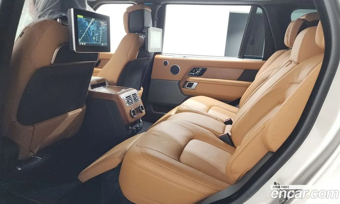 Land Rover Range Rover 2020 4.4 автомат (гидро), фото 28