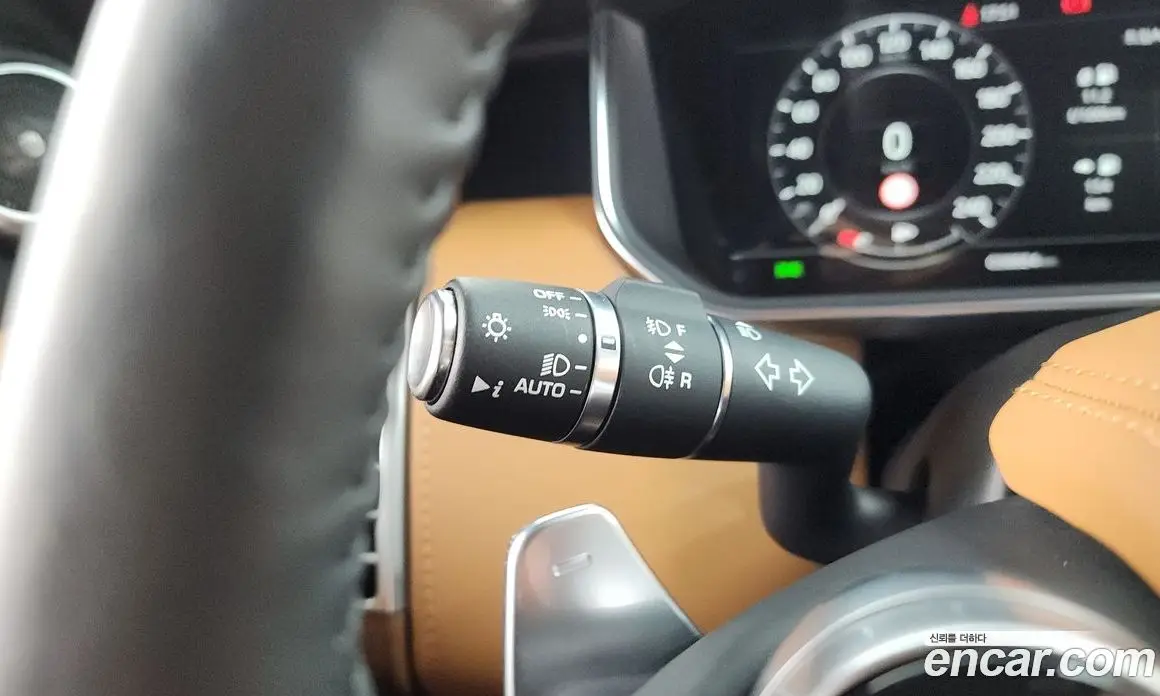 Land Rover Range Rover 2020 4.4 автомат (гидро), фото 33