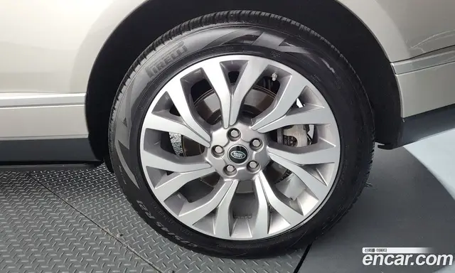 Land Rover Range Rover 2020 4.4 автомат (гидро), миниатюра 6