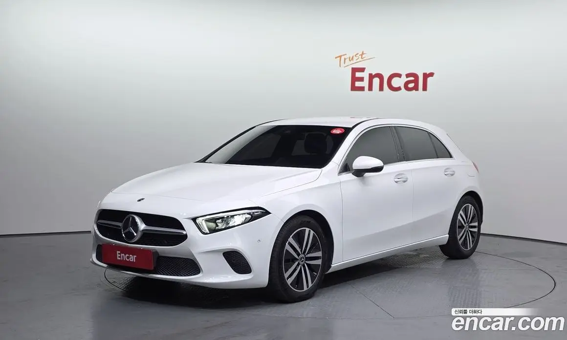 Mercedes-Benz A-Class 2022 2.0 автомат (гидро), фото 1 Mercedes-Benz A-Class 2022 2.0 автомат (гидро), фото 1