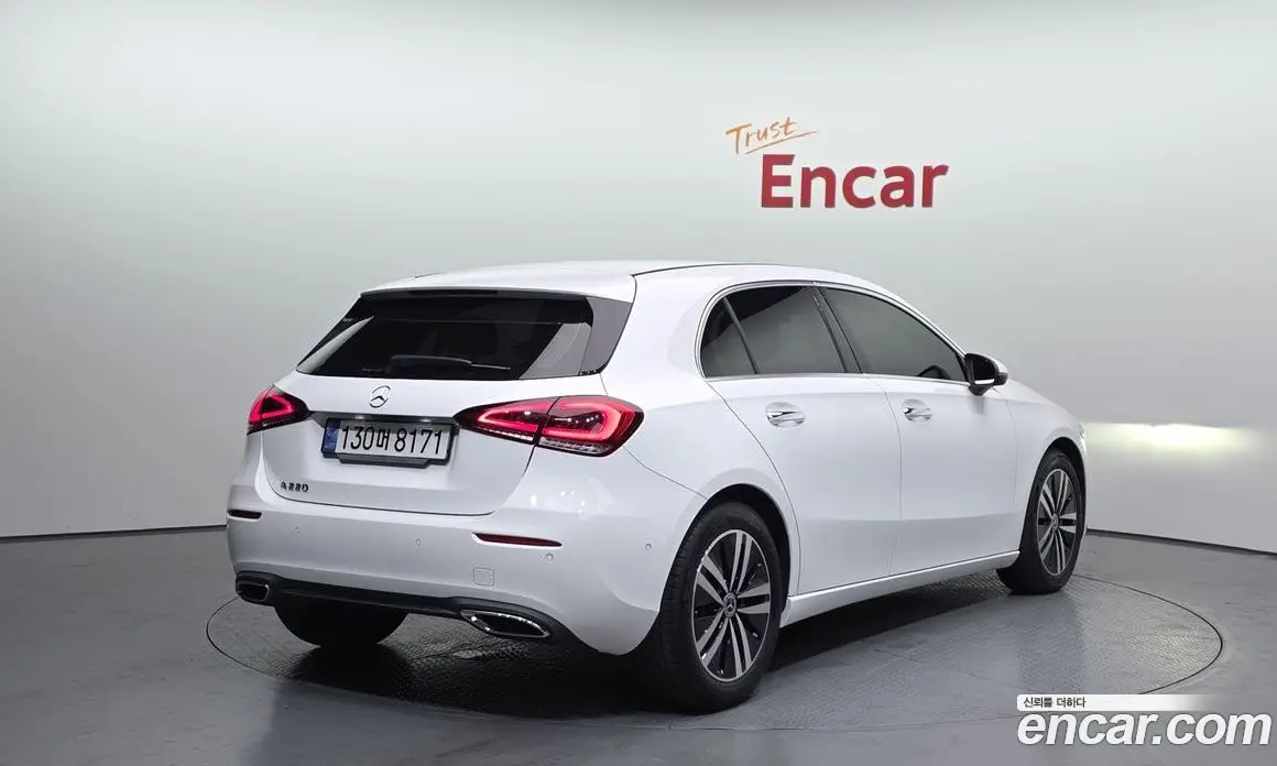 Mercedes-Benz A-Class 2022 2.0 автомат (гидро), фото 2 Mercedes-Benz A-Class 2022 2.0 автомат (гидро), фото 2