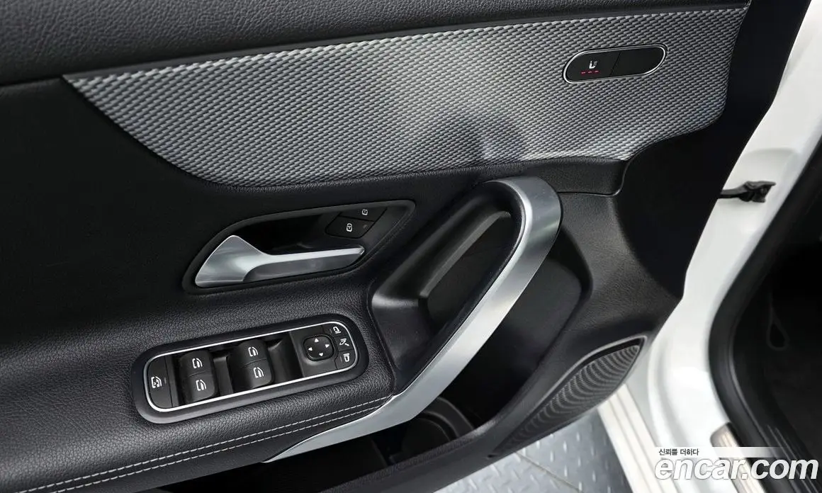 Mercedes-Benz A-Class 2022 2.0 автомат (гидро), фото 11 Mercedes-Benz A-Class 2022 2.0 автомат (гидро), фото 11
